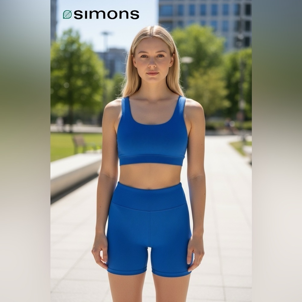 NEW - I.FIV5 by Simons – Ribbed Sports Bra with Removable Cups – Blue – Size M